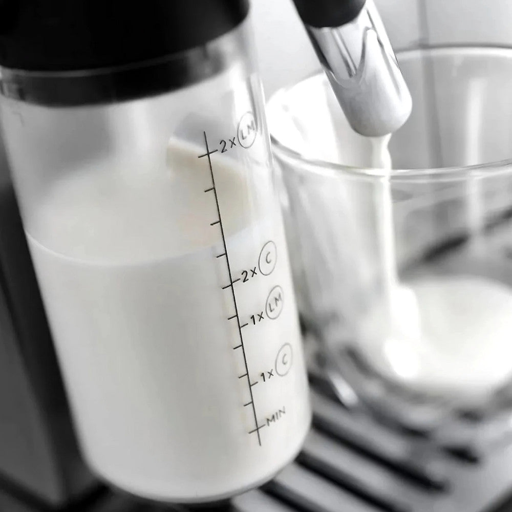 Magnifica Evo ECAM290.61.SB Kaffeevollautomat mit LatteCrema Milchsystem, 7 Direktwahltasten, 2-Tassen-Funktion, Silber/Schwarz